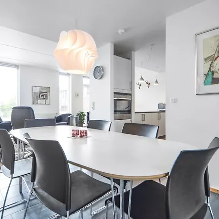 3 Bedroom Beautiful In Romo Apartament *